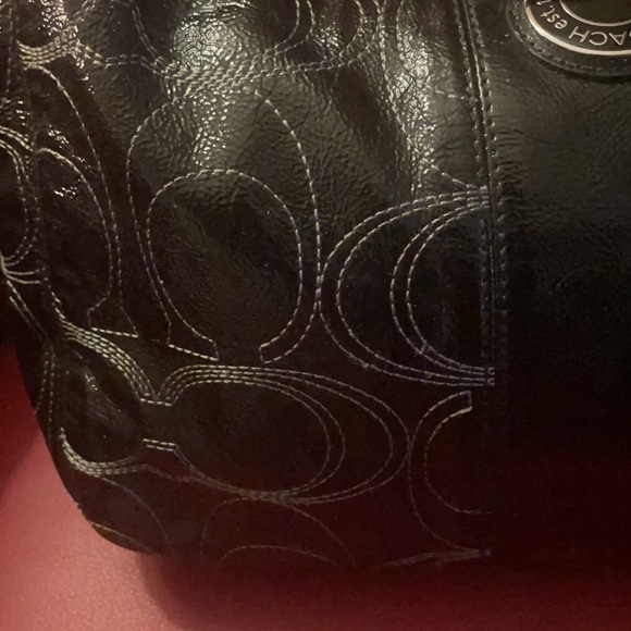 Coach Patent Leather Hobo bag - Picture 3 of 8